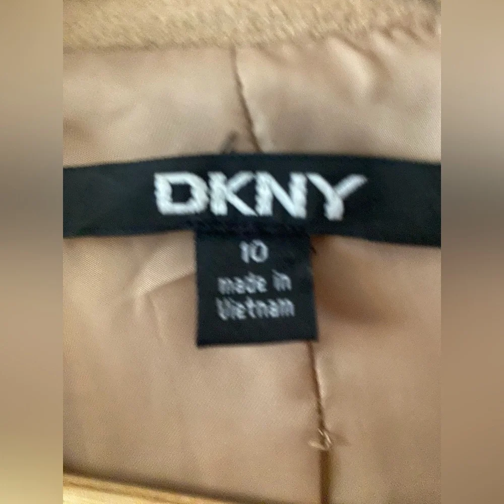 DKNY Classic WOMEN'S SINGLE BREASTED WOOL BLEND COAT IN CAMEL SIZE 10